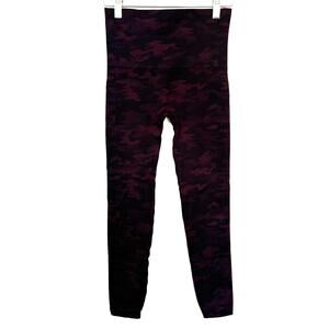 Spanx Burgundy Maroon Camo Leggings - Women's Medium
